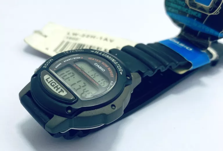 ZEGAREK CASIO LW-22H-1AV