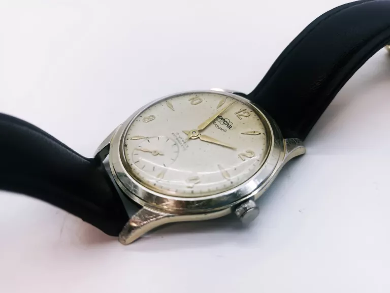 enicar-ultrasonic-106412-cr-lata-50-unikat-styl-klasyczny