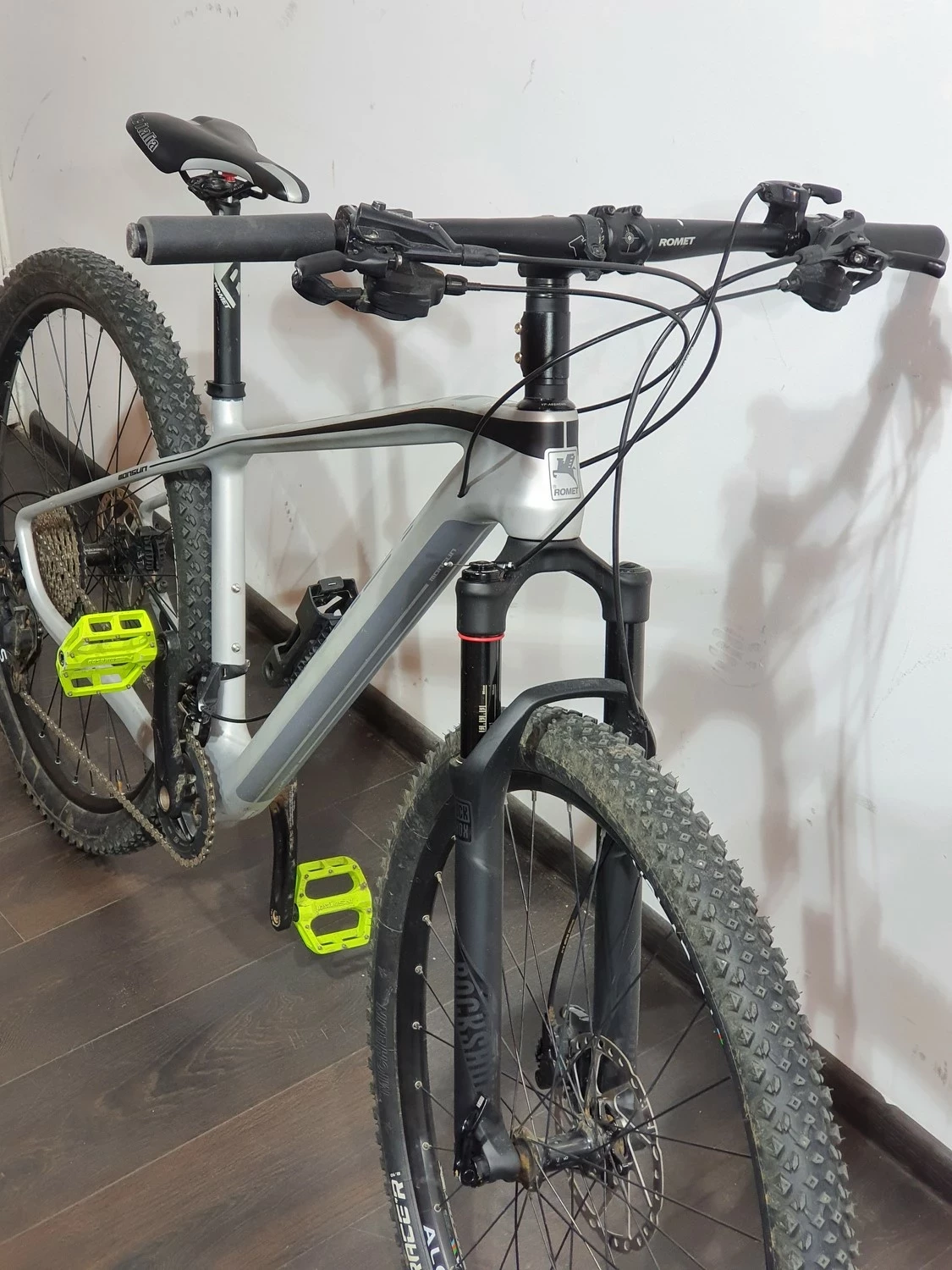 rower-romet-monsun-1-kola-29-rama-17-carbon-rozmiar-ramy-17-cali