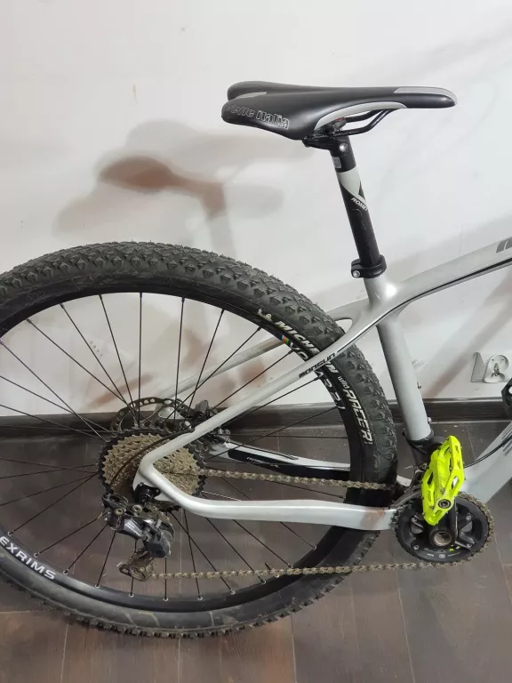 rower-romet-monsun-1-kola-29-rama-17-carbon-kolor-srebrny