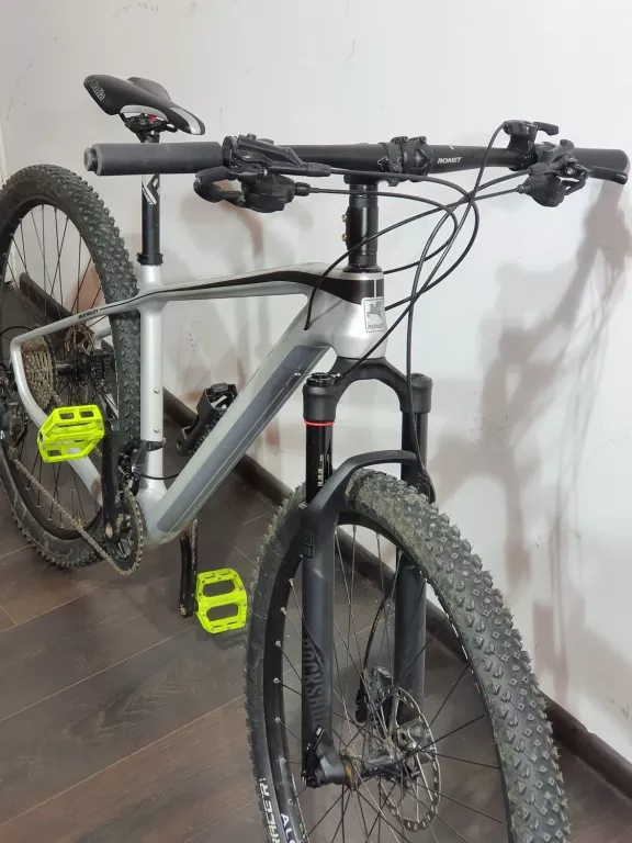 rower-romet-monsun-1-kola-29-rama-17-carbon-rozmiar-ramy-17-cali