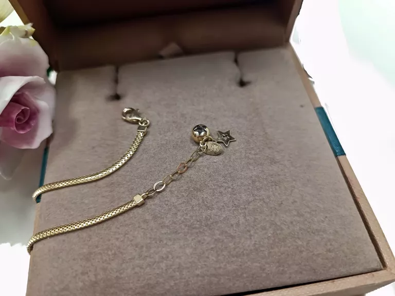 zlota-bransoletka-trzy-kolory-zlota-motyw-inny-ksztalt