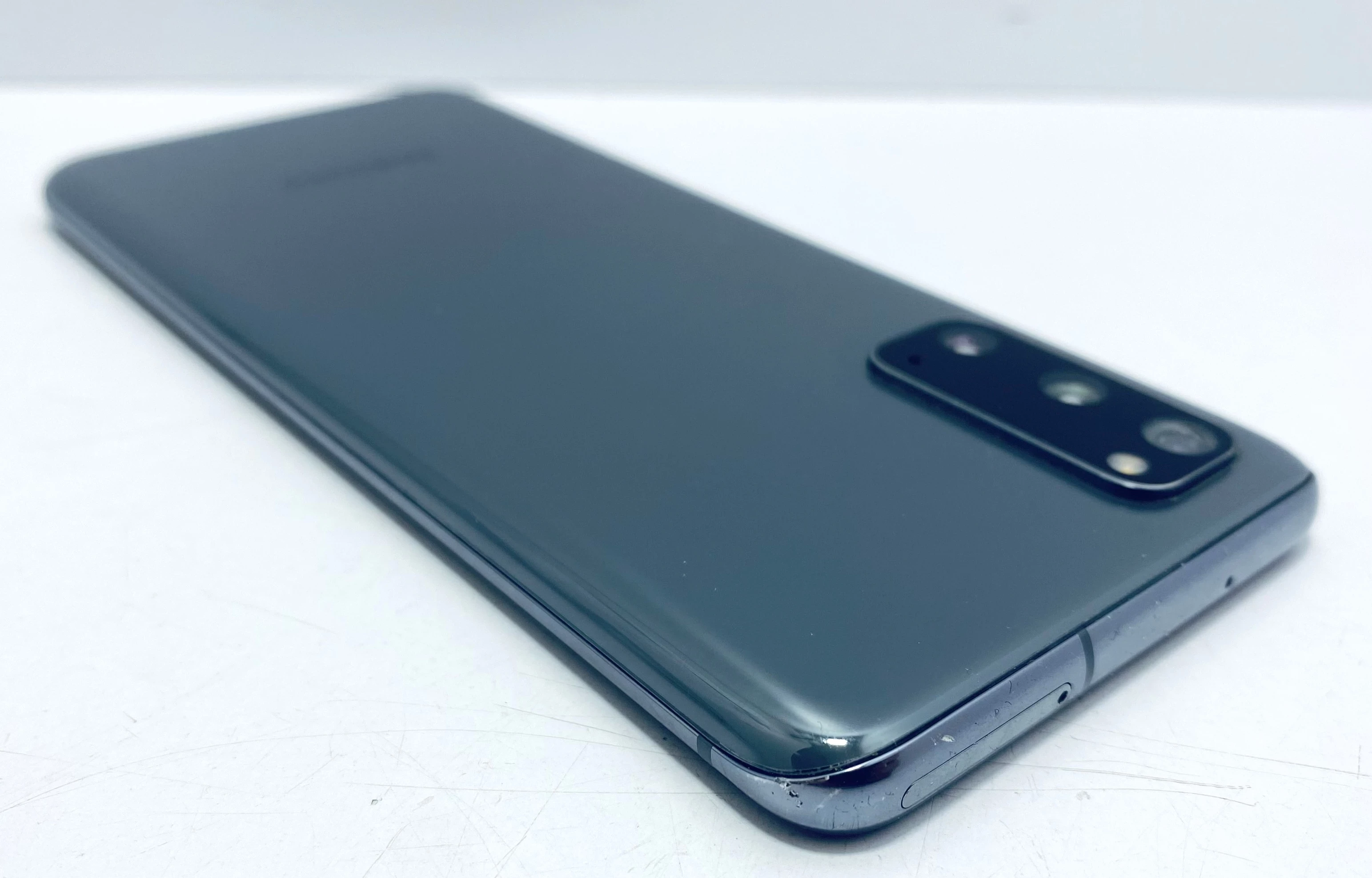 telefon-samsung-galaxy-s20-8128gb-stan-uzywany