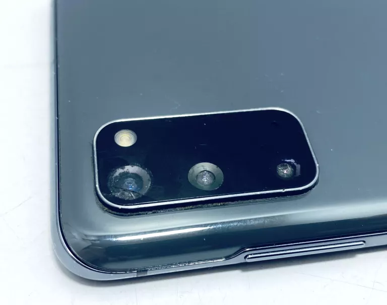 telefon-samsung-galaxy-s20-8128gb-kod-producenta-sm-g980fzadeue