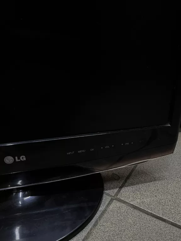 TELEWIZOR LG FLATRON M2062D-PZ 20" SPRAWNY!