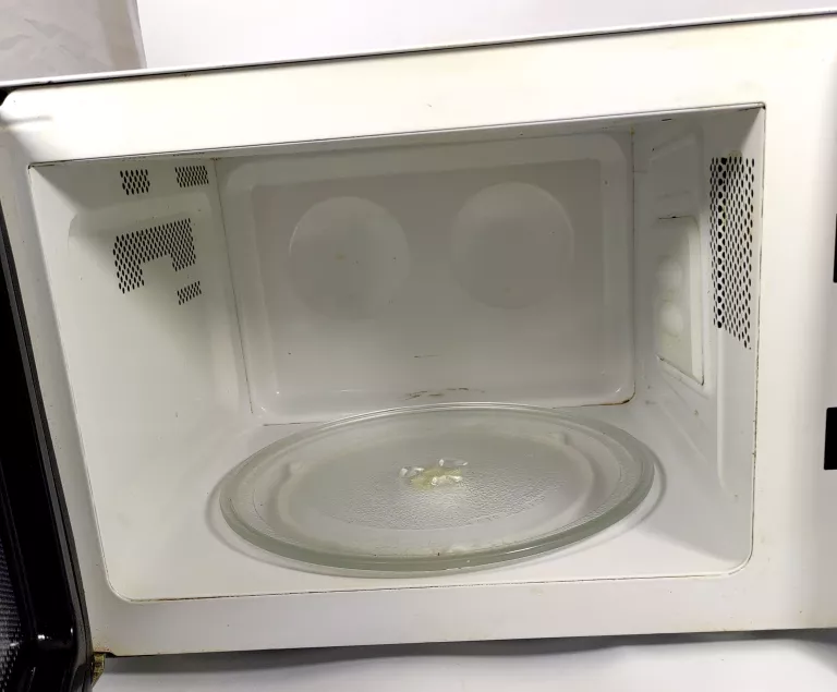 mikrofalowka-daewoo-kor-6q17p-stan-uzywany