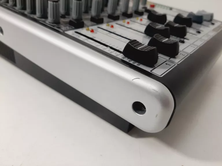 mixer-behringer-xenyx-1204-usb-mikser-kod-producenta-x1204usb