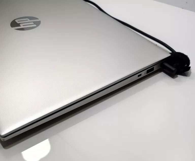 LAPTOP HP PAVILION 15 15,6'' RYZEN 5 8/512GB WIN1