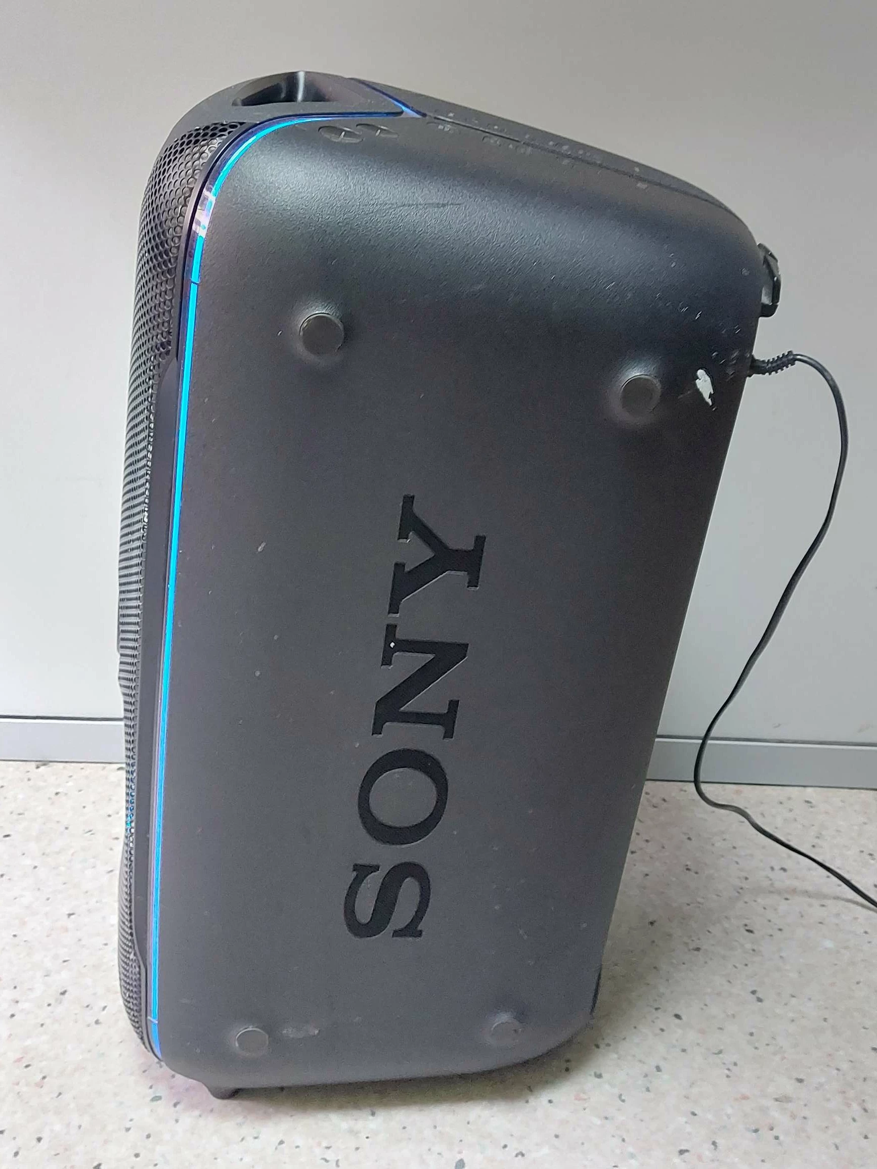 glosnik-sony-gtk-xb72-tylko-odbior-osobisty-zasilanie-akumulatorowe