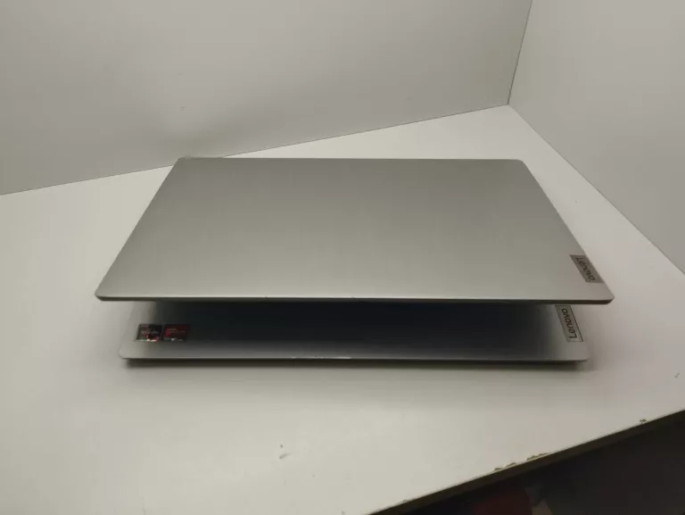 LAPTOP LENOVO 81W1