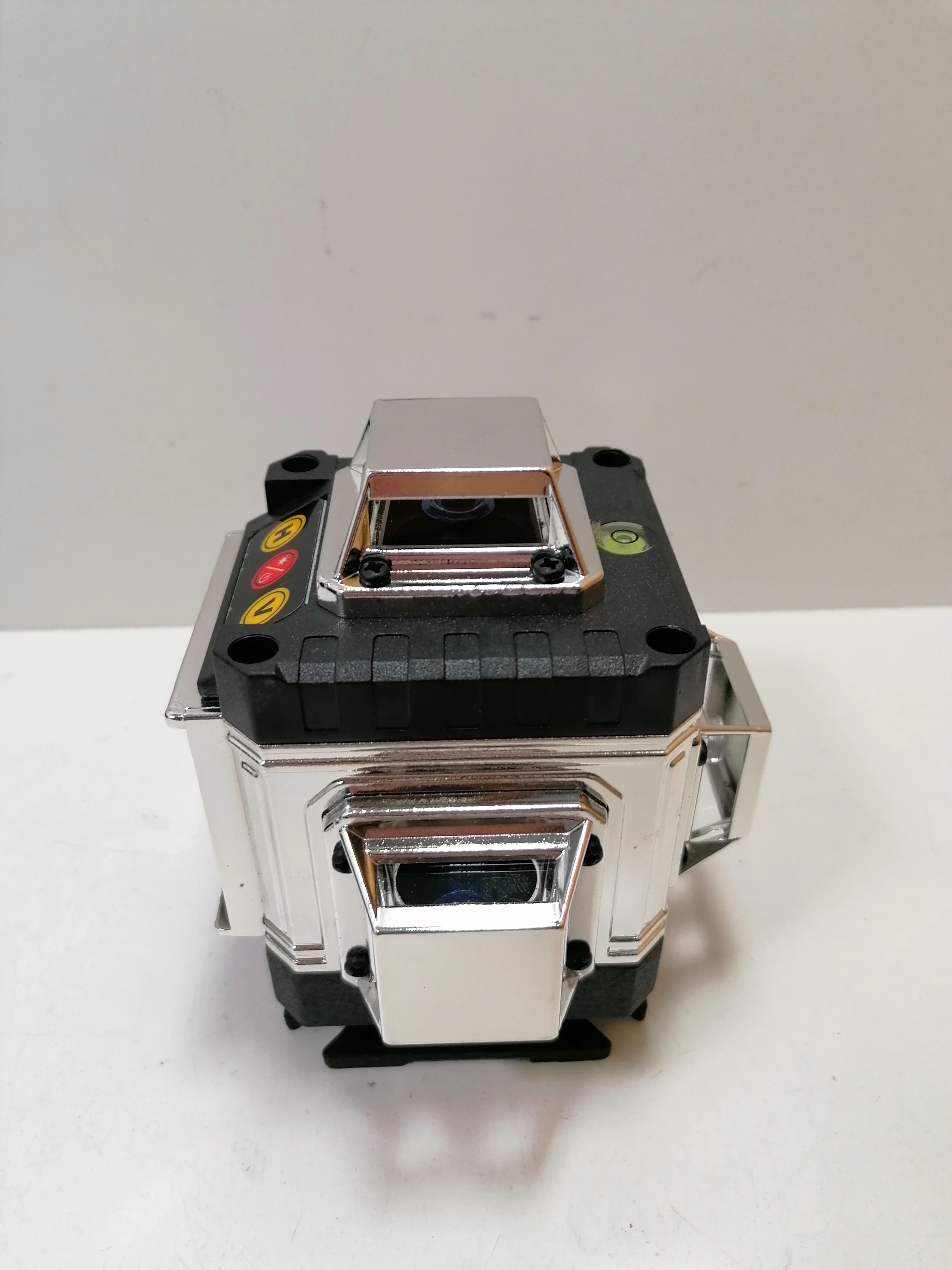 laser-krzyzowy-stan-uzywany