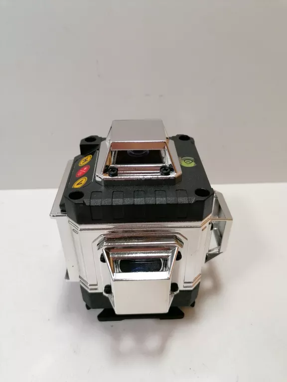 laser-krzyzowy-stan-uzywany