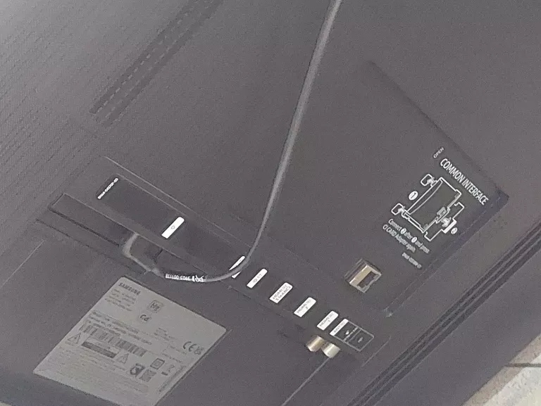 telewizor-samsung-uhd-au7100-55cal-marka-samsung