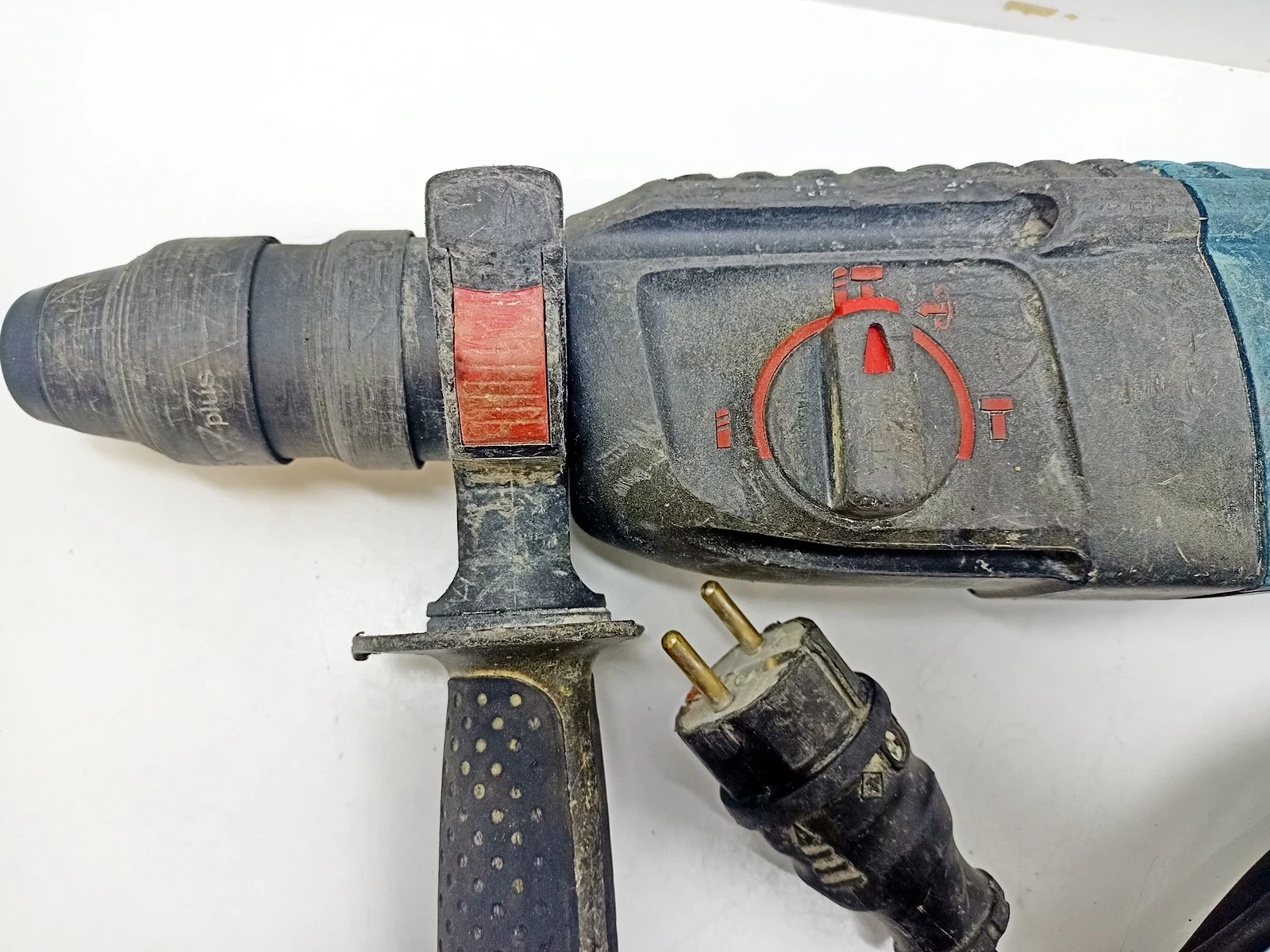 mlotowiertarka-bosch-gbh-2-26-dfr-stan-uzywany