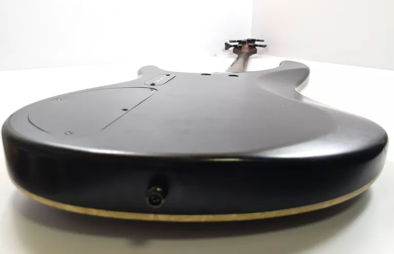 CORT C4H BKS AKTYWNA GITARA BASOWA + ETUI