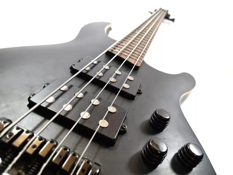 CORT C4H BKS AKTYWNA GITARA BASOWA + ETUI