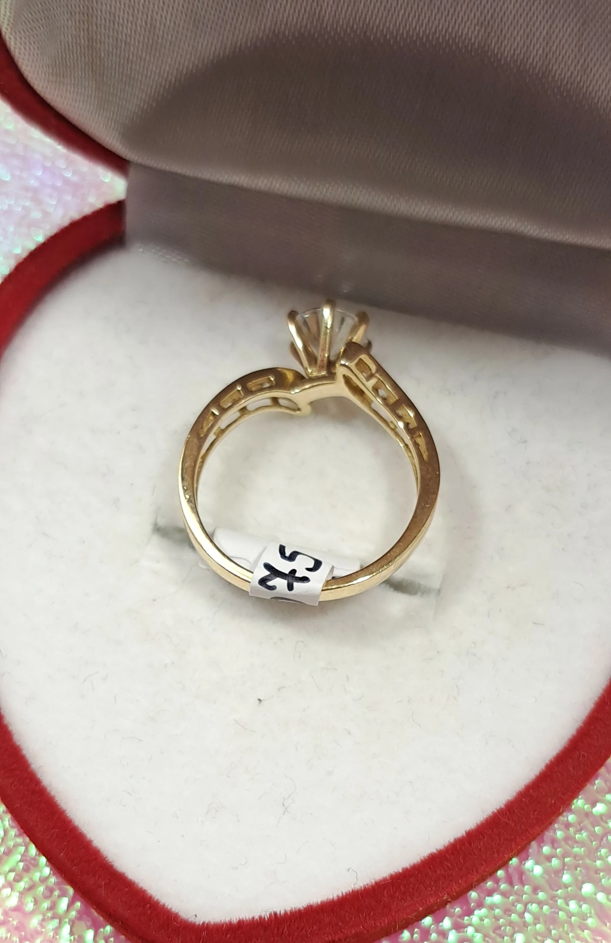 piekny-zloty-pierscionek-204gr-375pr-rodzaj-2205-2