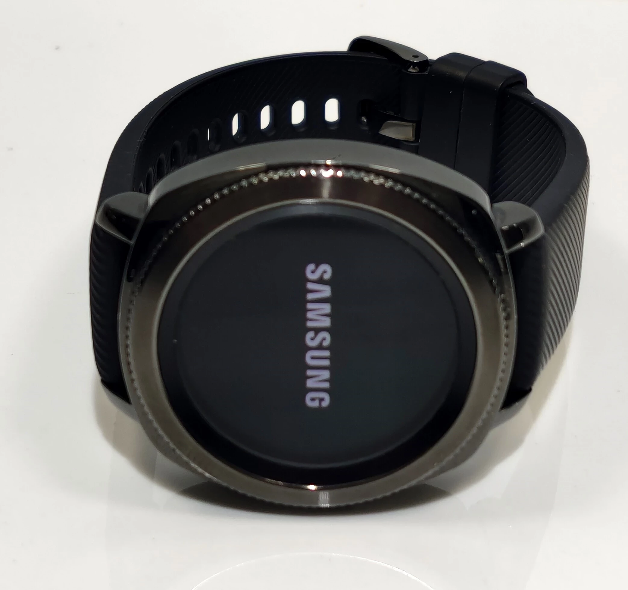 zegarek-samsung-gear-sport-sm-r600-opis-kolor-czarny