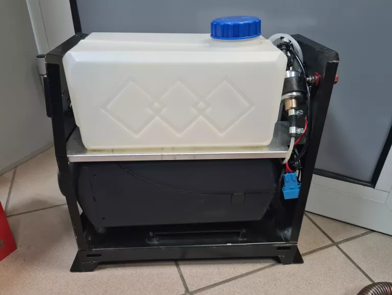 OGRZEWANIE POSTOJOWE WEBASTO AISBERG NP 5.01 8KW
