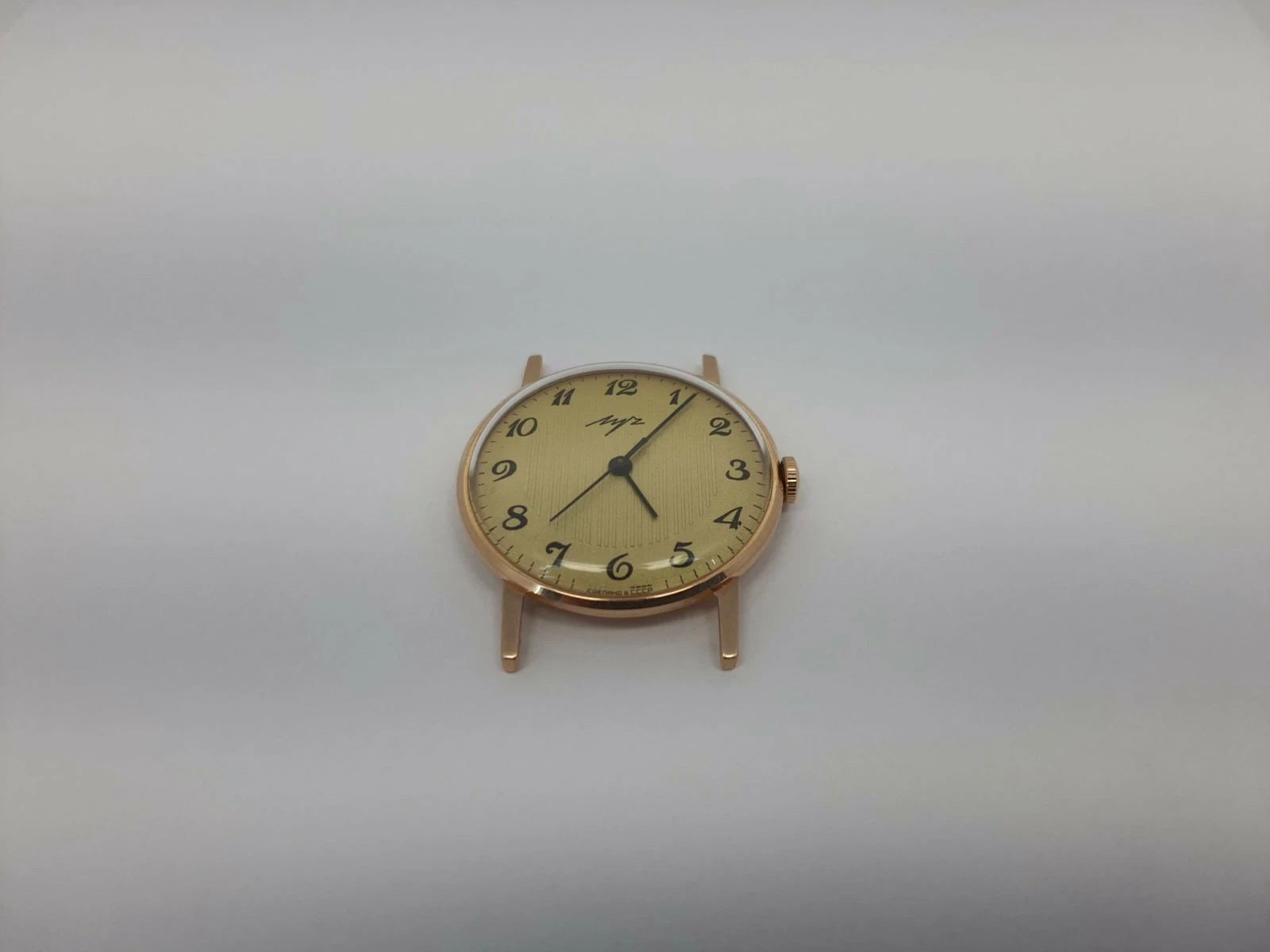 zloty-zegarek-nakrecany-lucz-cccp-58314k-stan-uzywany