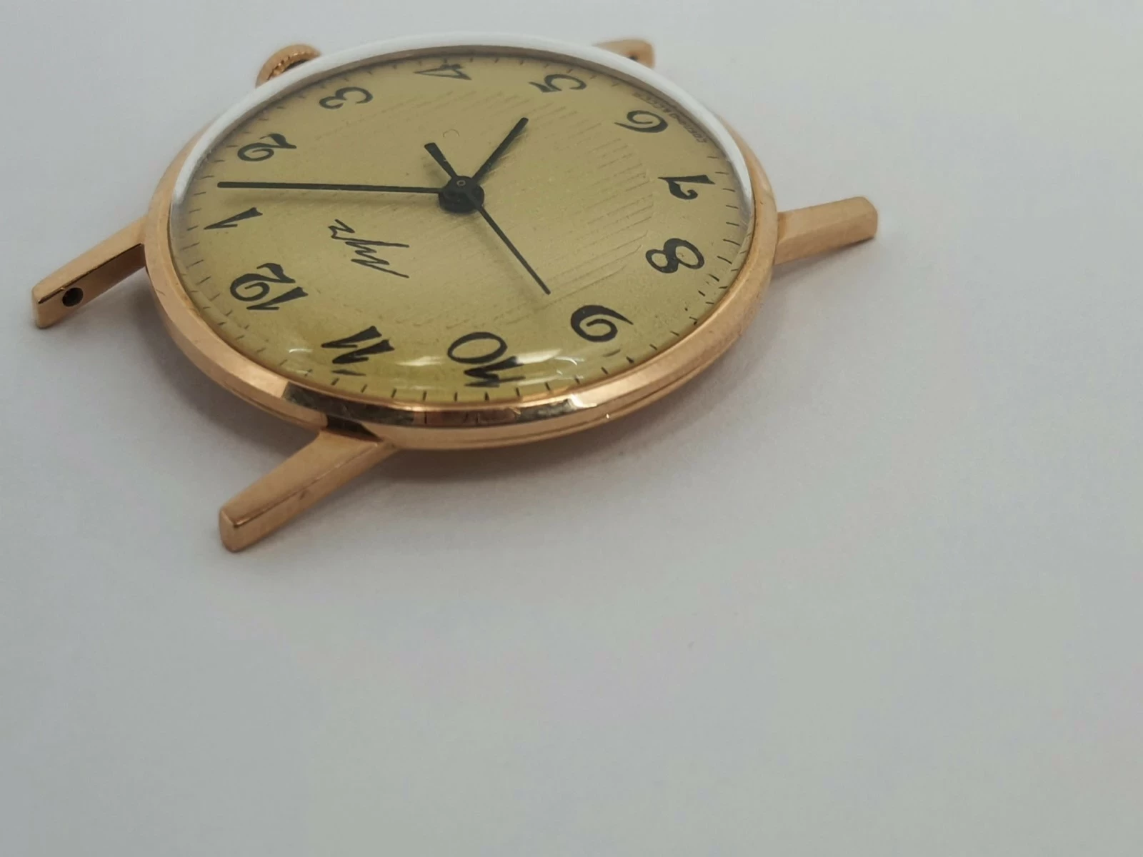 zloty-zegarek-nakrecany-lucz-cccp-58314k-styl-klasyczny