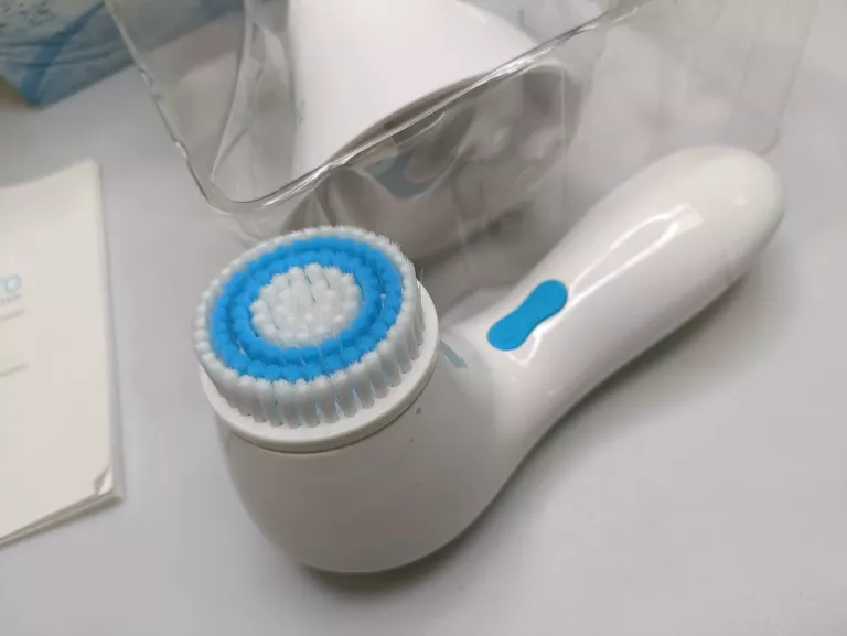 SONICZNA SZCZOTECZKA DO TWARZY SKIN PRO 3W1