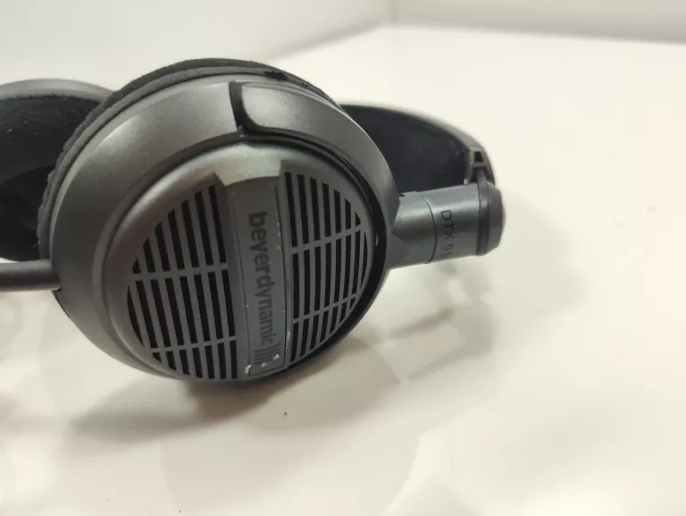 SŁUCHAWKI PRZEWODOWE BEYERDYNAMIC DTX 910