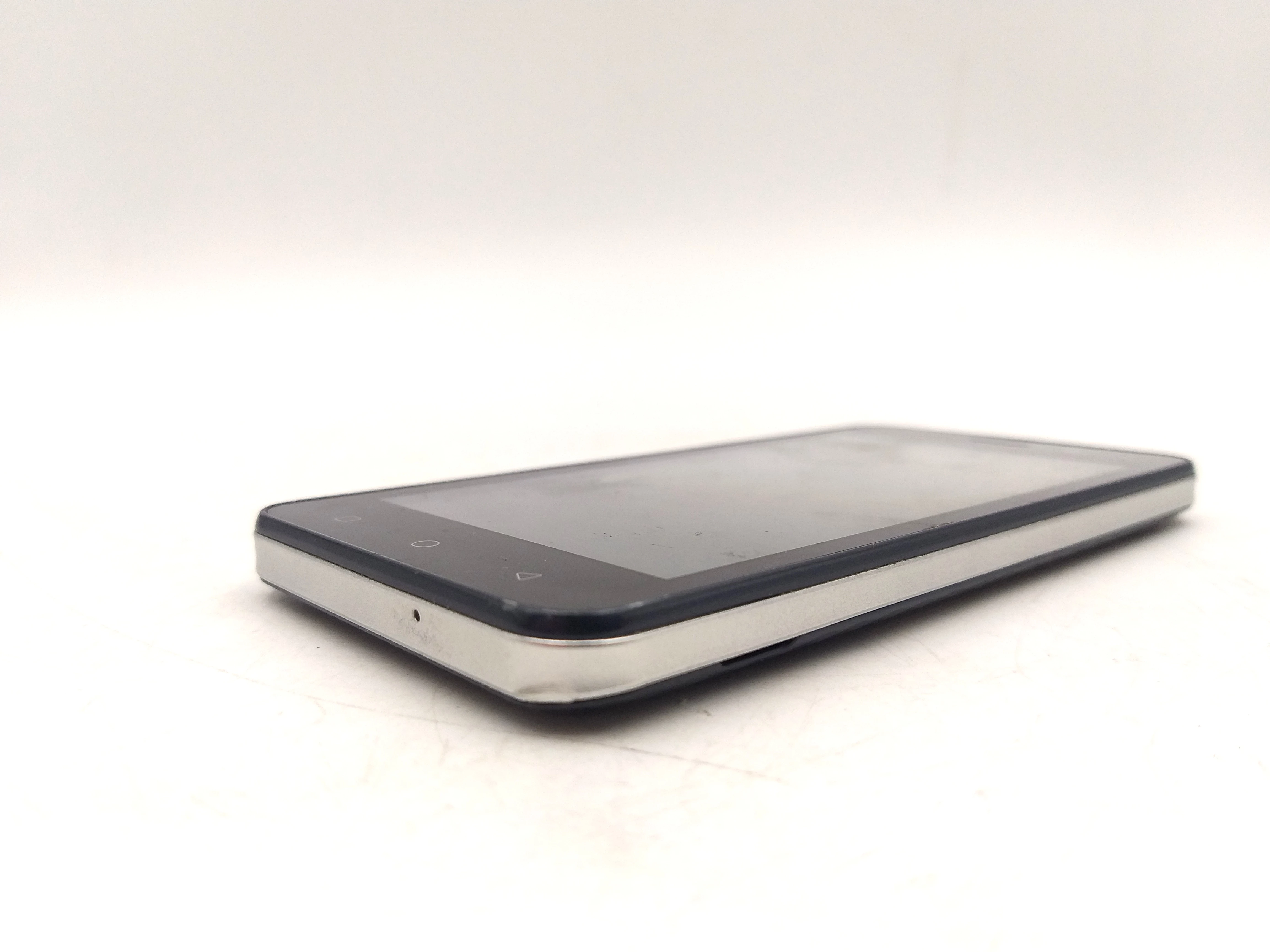 telefon-manta-msp4508-typ-smartfon