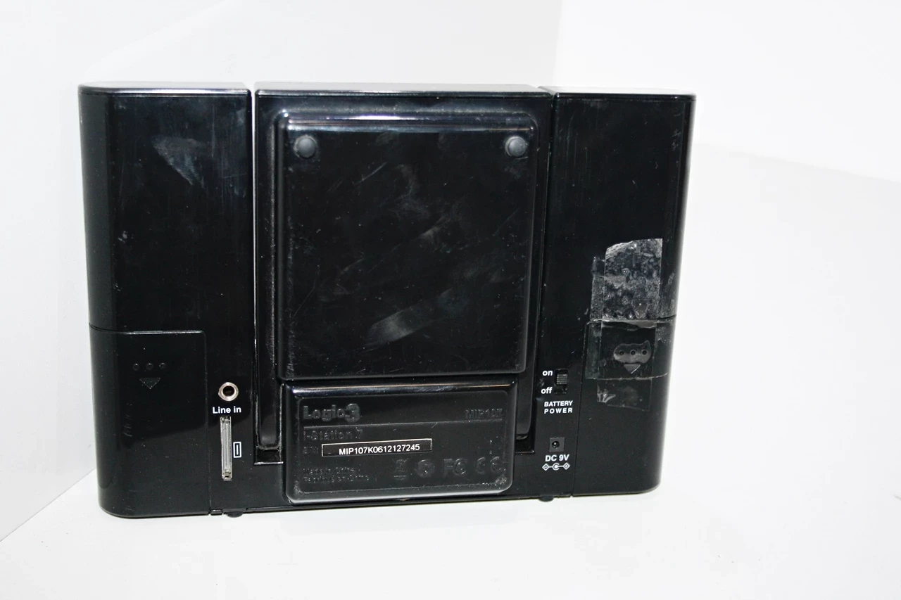 stacja-dokujaca-logic3-i-station-7-marka-inna