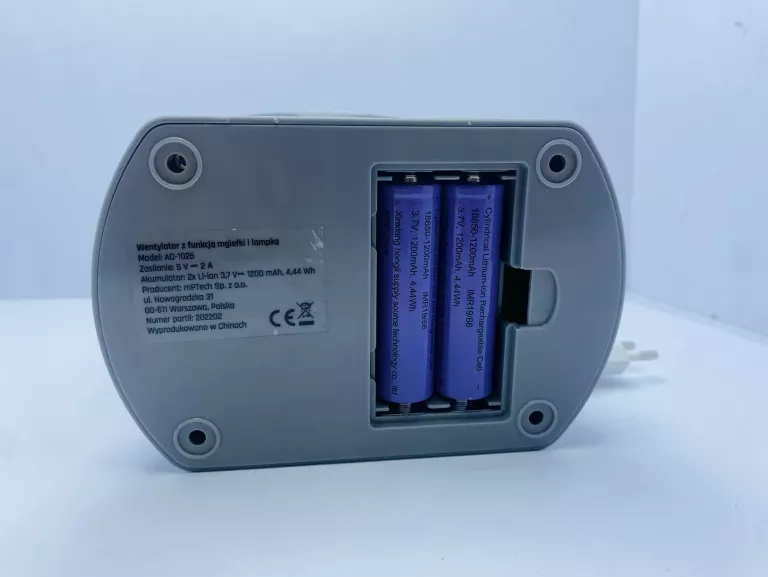 HOFFEN WENTYLATOR Z FUNKCJĄ MGIEŁKI I LAMPKĄ
