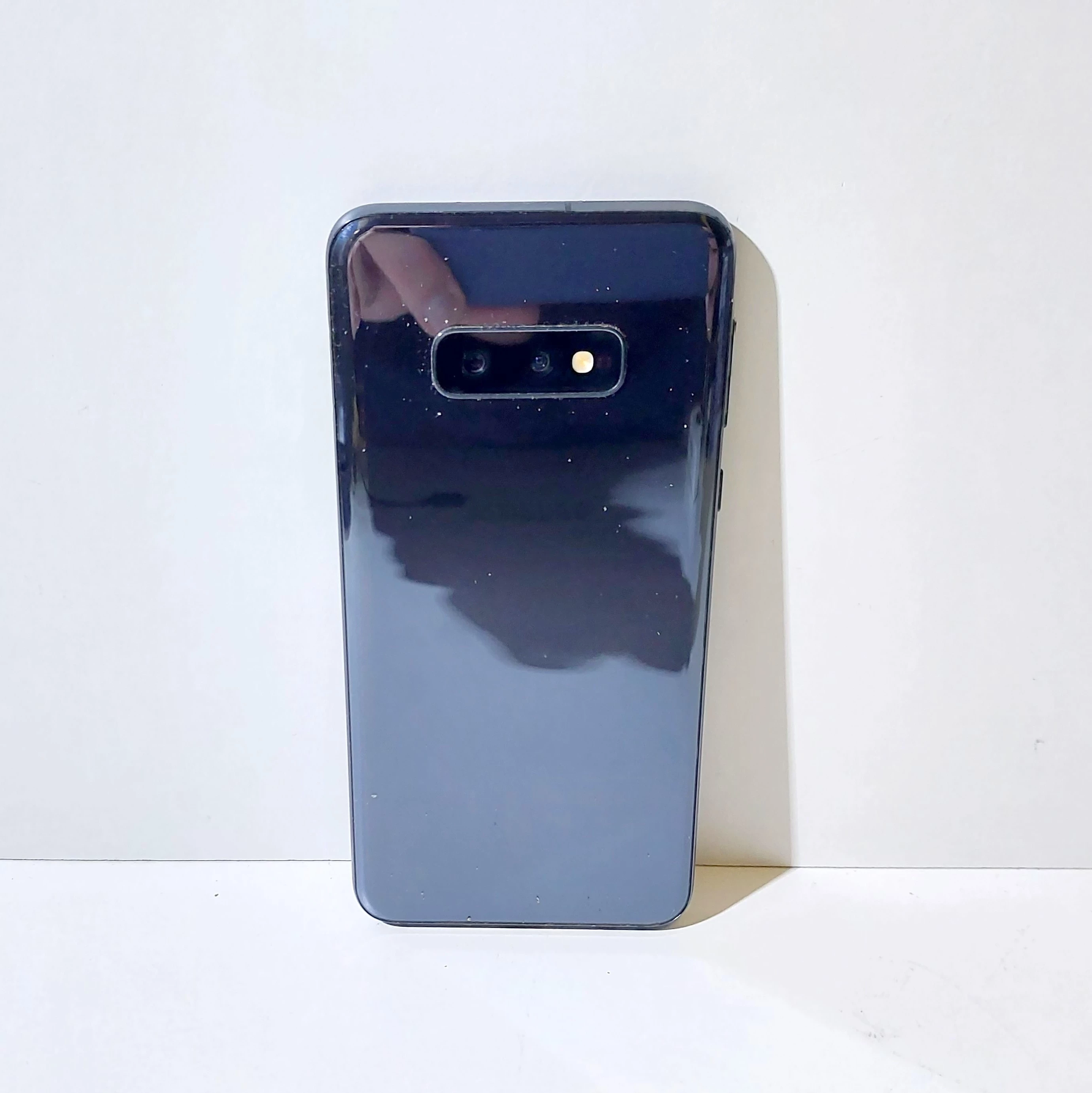 telefon-samsung-galaxy-s10e-6128gb-przekatna-ekranu-58