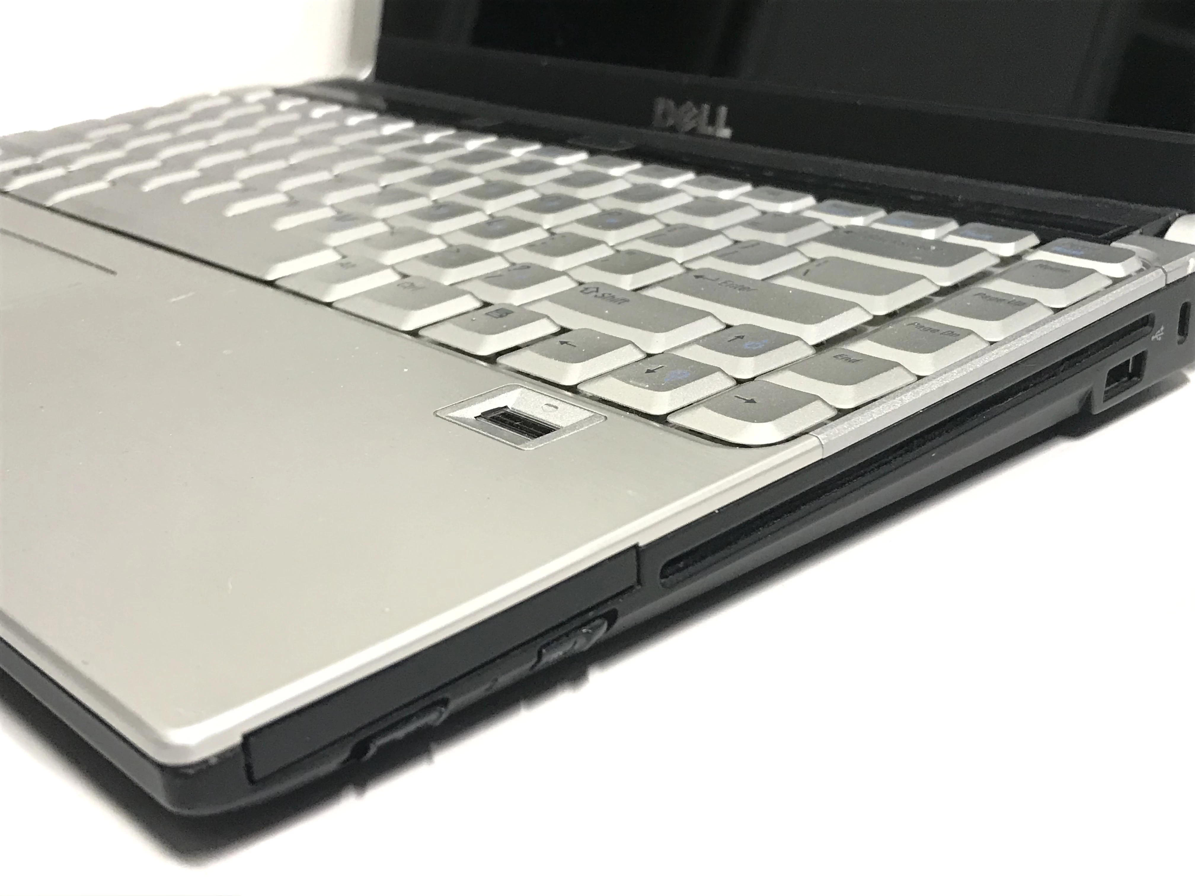 dell-xps-m1330-intel4gb128gb-seria-procesora-intel-core-2-duo