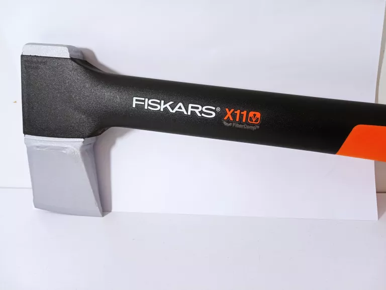 SIEKIERA FISKARS X11