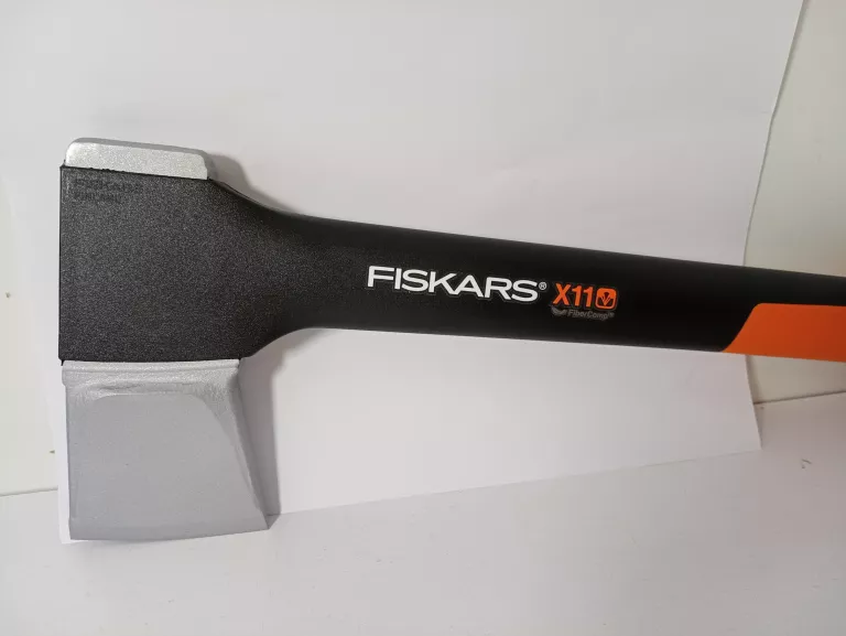 SIEKIERA FISKARS X11