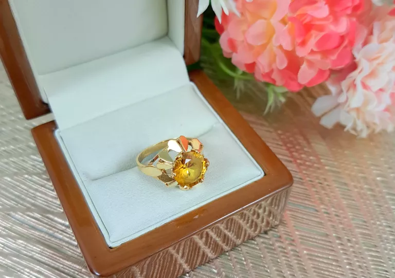 niezwykly-zloty-pierscionek-585-404g-material-15835-2