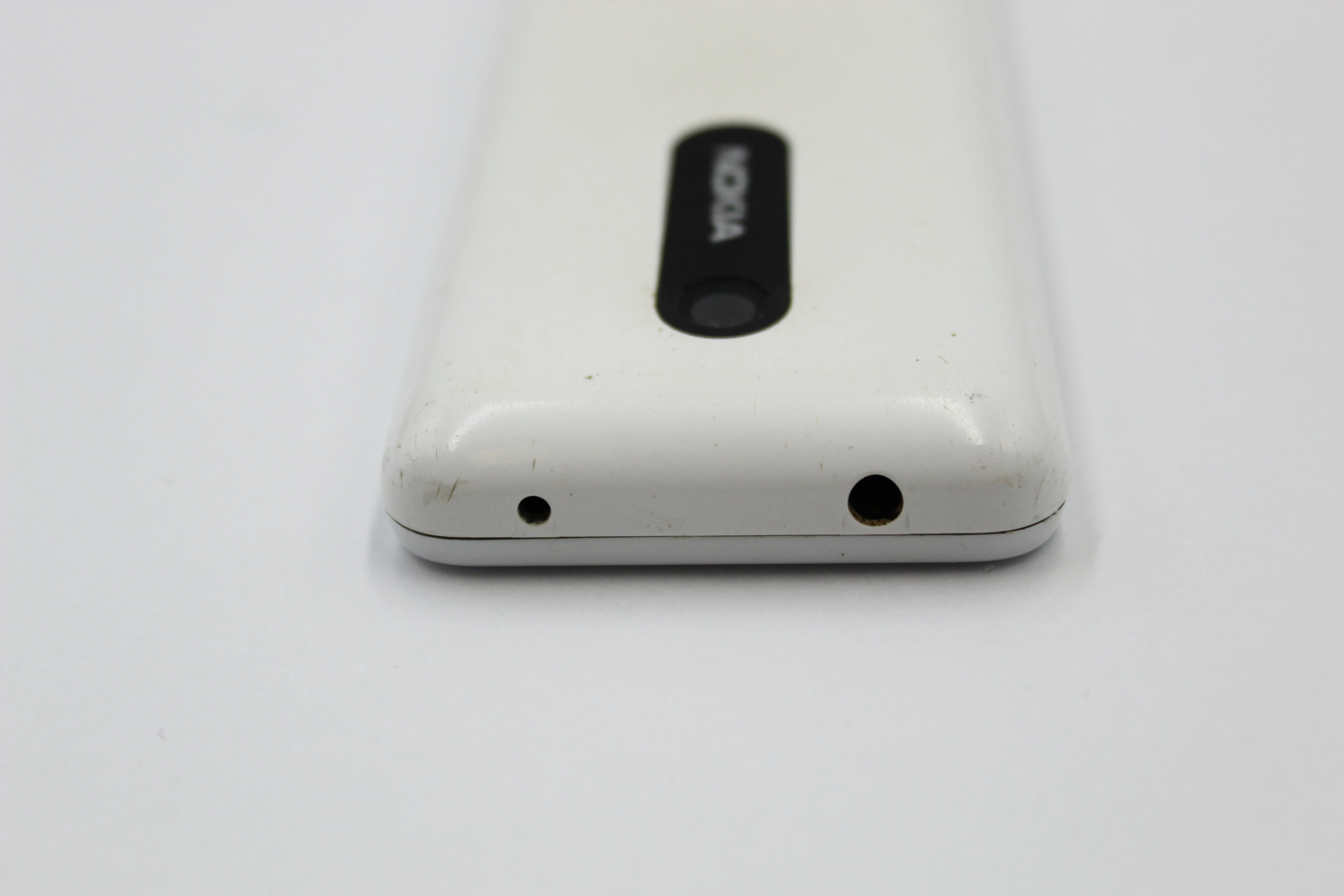 telefon-nokia-2061-ladowarka-kolor-bialy