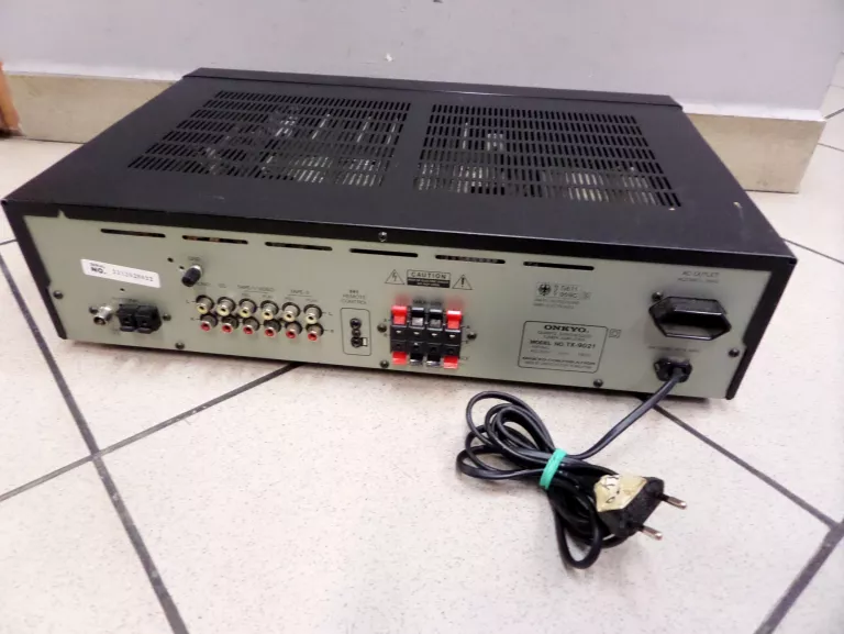 ONKYO AMPLITUNER AUDIO TX-9021