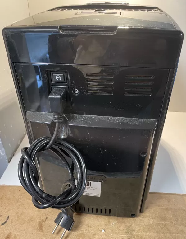 ekspres-delonghi-dinamica-plus-19-bar-model-ecam-37070b-dinamica-plus