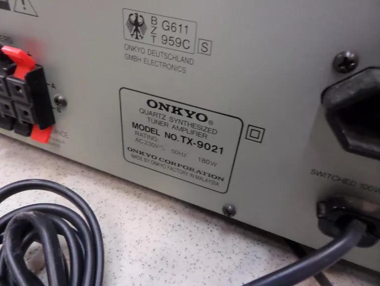 ONKYO AMPLITUNER AUDIO TX-9021