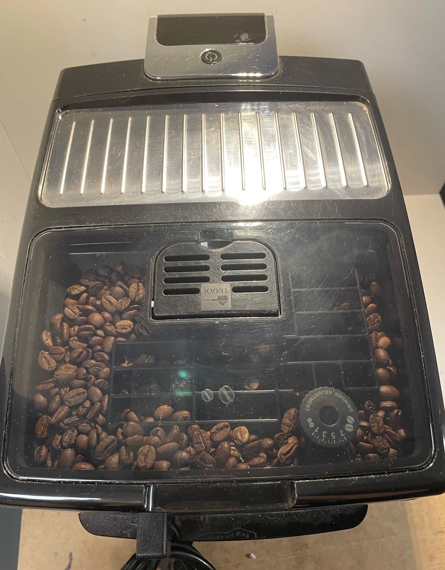 ekspres-delonghi-dinamica-plus-19-bar-stan-uzywany