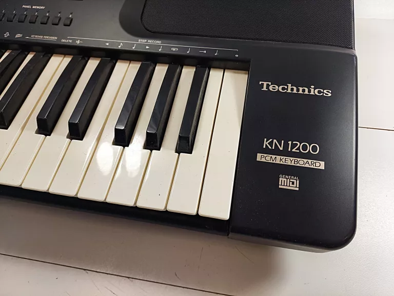 INSTRUMENT KLAWISZOWY KEYBOARD TECHNICS KN1200