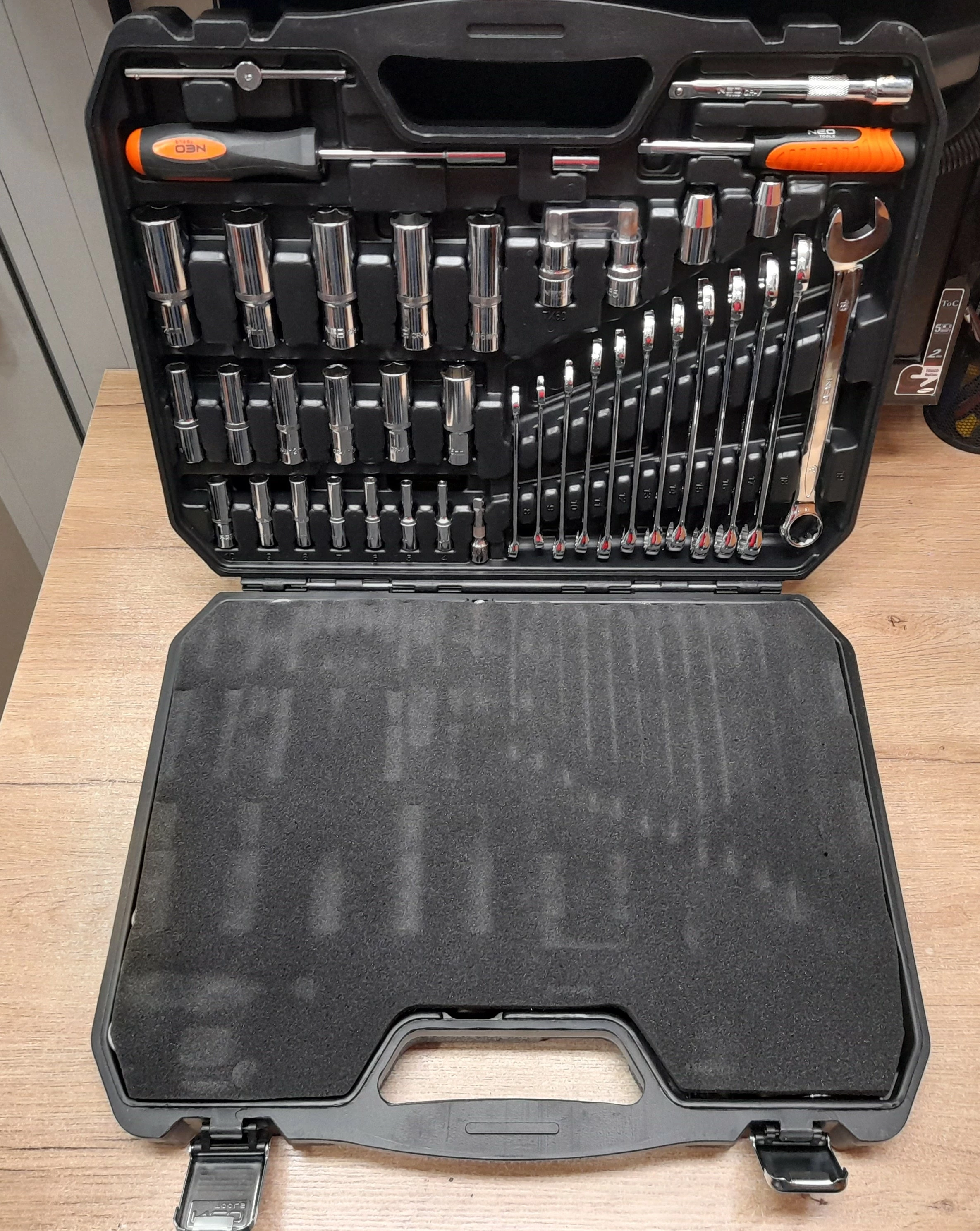 zestaw-klucze-nasadowe-neo-tools-08-671-219szt-stan-powystawowy