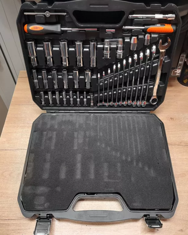 ZESTAW KLUCZE NASADOWE NEO TOOLS 08-671 219SZT