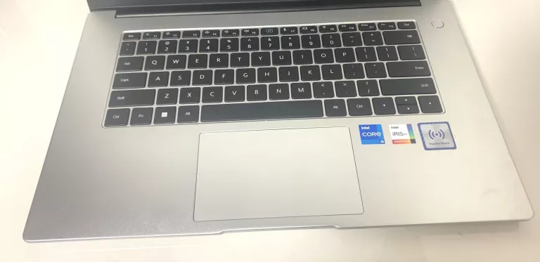 LAPTOP HUAWEI MATEBOOK D15 KOMPLET