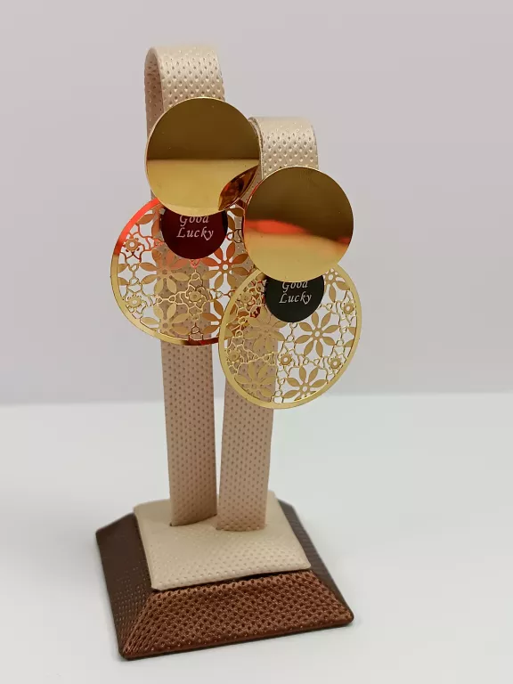 KOLCZYKI STAL POZŁACANA AŻUR GOOD LUCKY 3 OKRĘGI