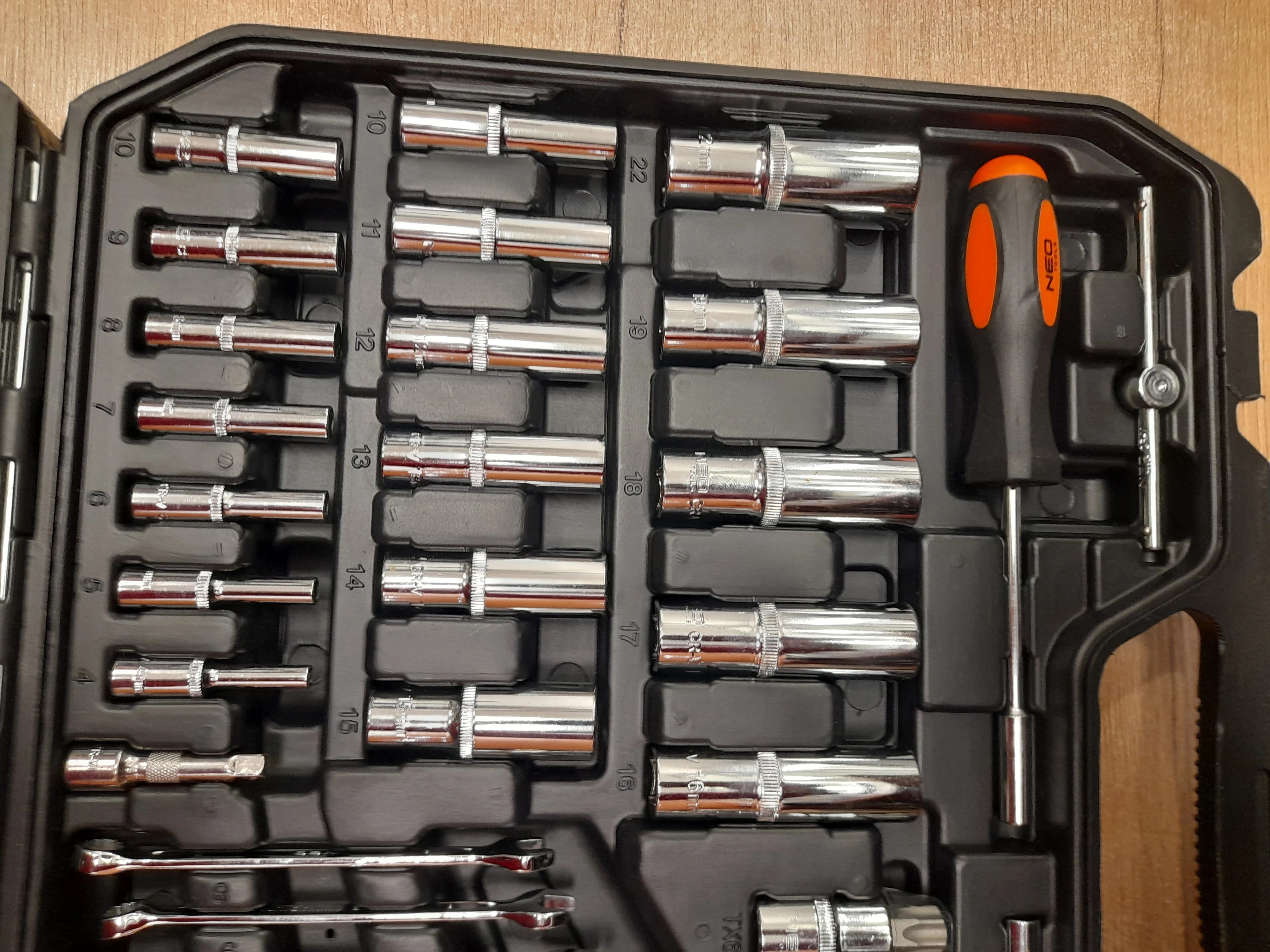 zestaw-klucze-nasadowe-neo-tools-08-671-219szt-stan-powystawowy