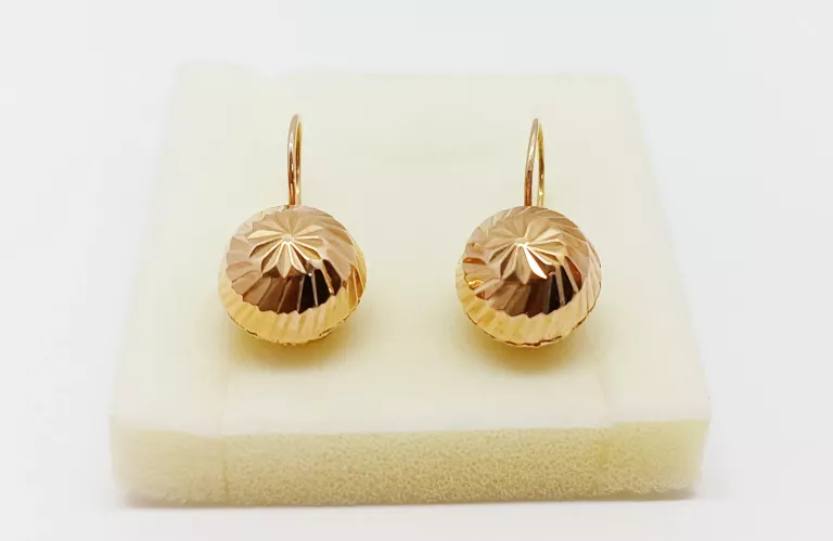 zlote-kolczyki-rodzaj-wyrob-jubilerski