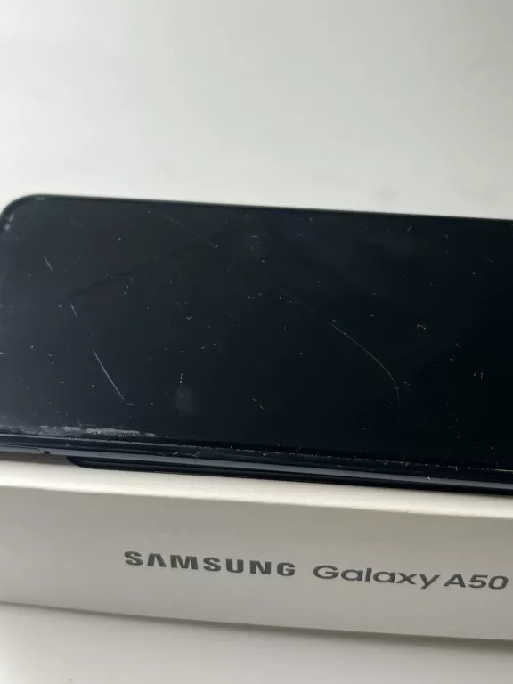 TELEFON SAMSUNG A50 4/128 GB. PĘKNIĘCIE