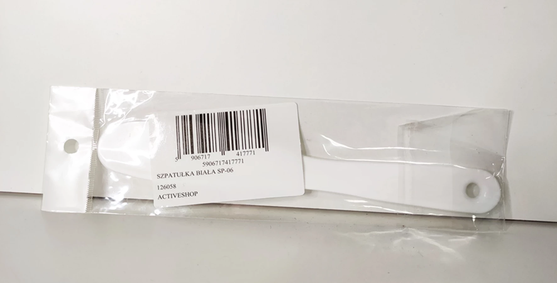 szpatulka-lopatka-kosmetyczna-do-maseczek-biala-stan-powystawowy