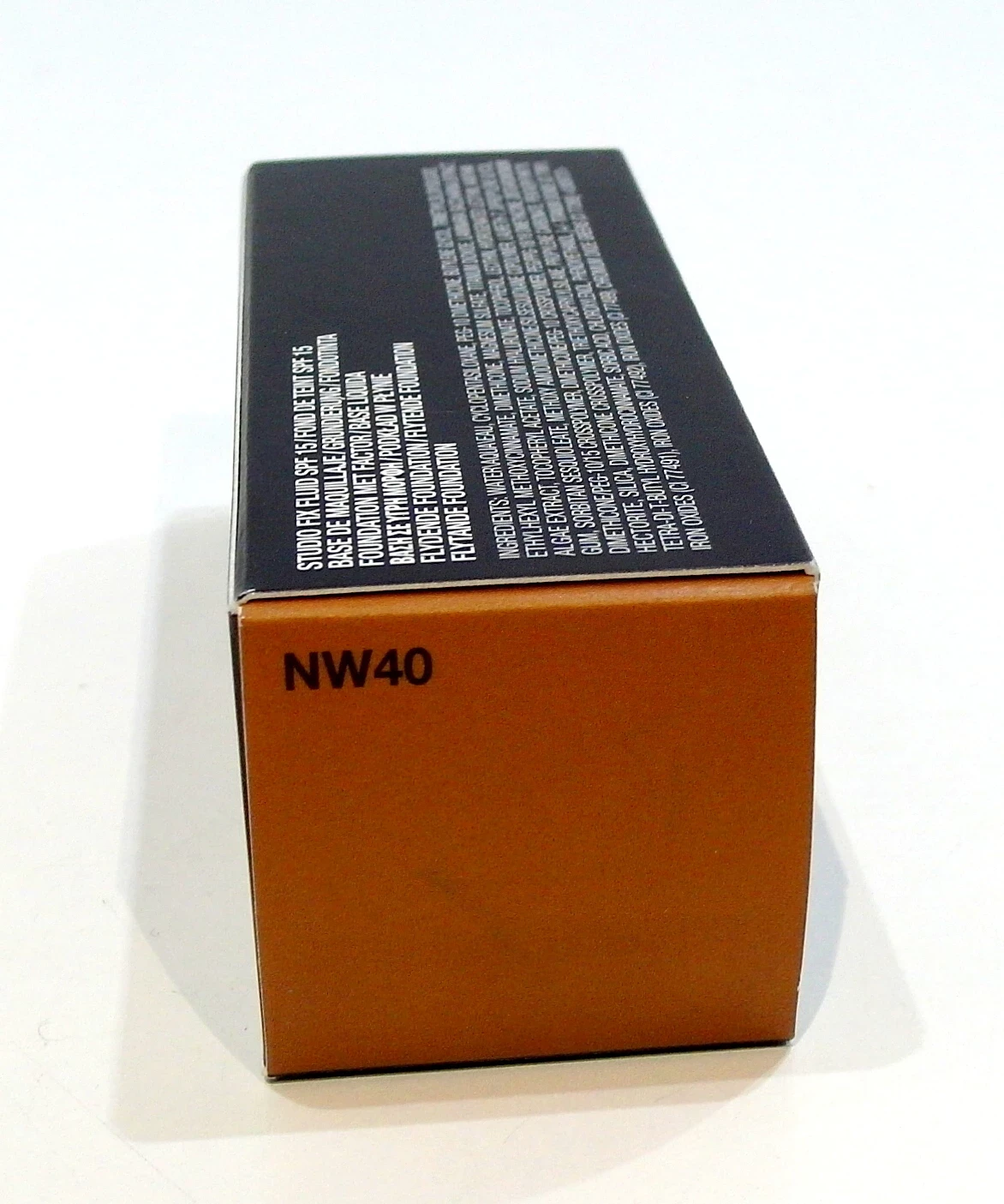 mac-studio-fix-fluid-podklad-30ml-wlasciwosci-przedluzenie-trwalosci